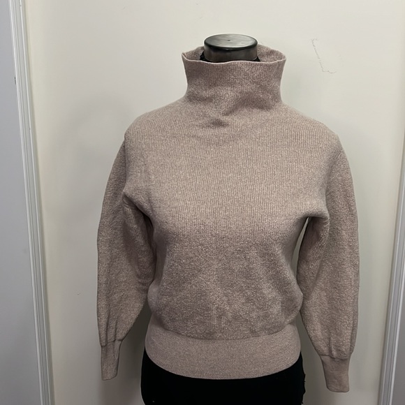 Aritzia Wilfred Rebecca Cropped 100% Wool Sweater Size Small - Picture 13 of 13